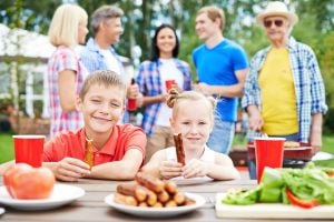 Tips for a festive Labor Day get-together