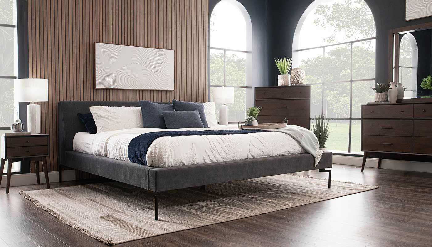Andes Bedroom