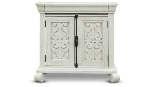 Bocelli Bachelor Chest